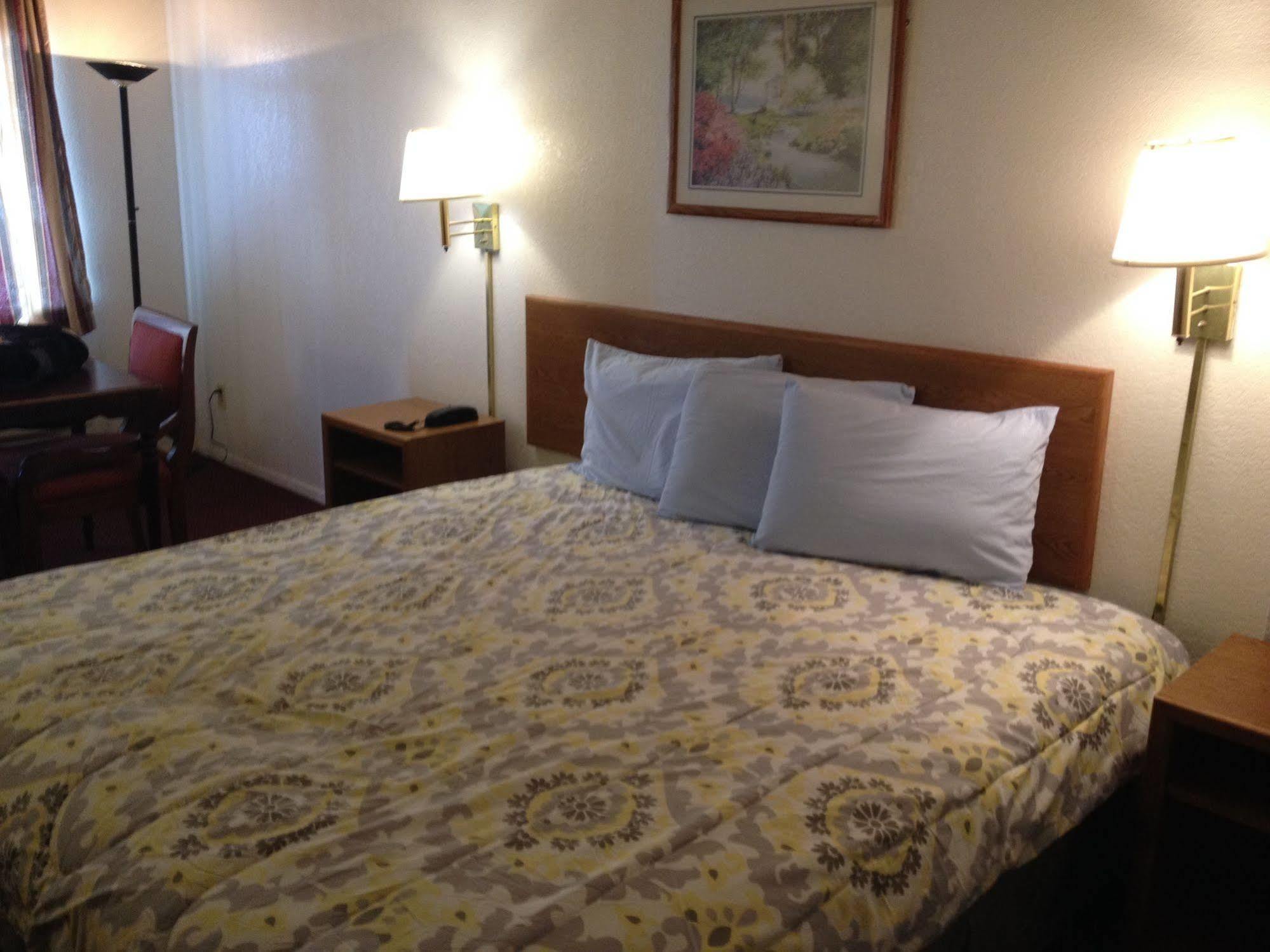 Crown Inn Grand Prairie Eksteriør bilde