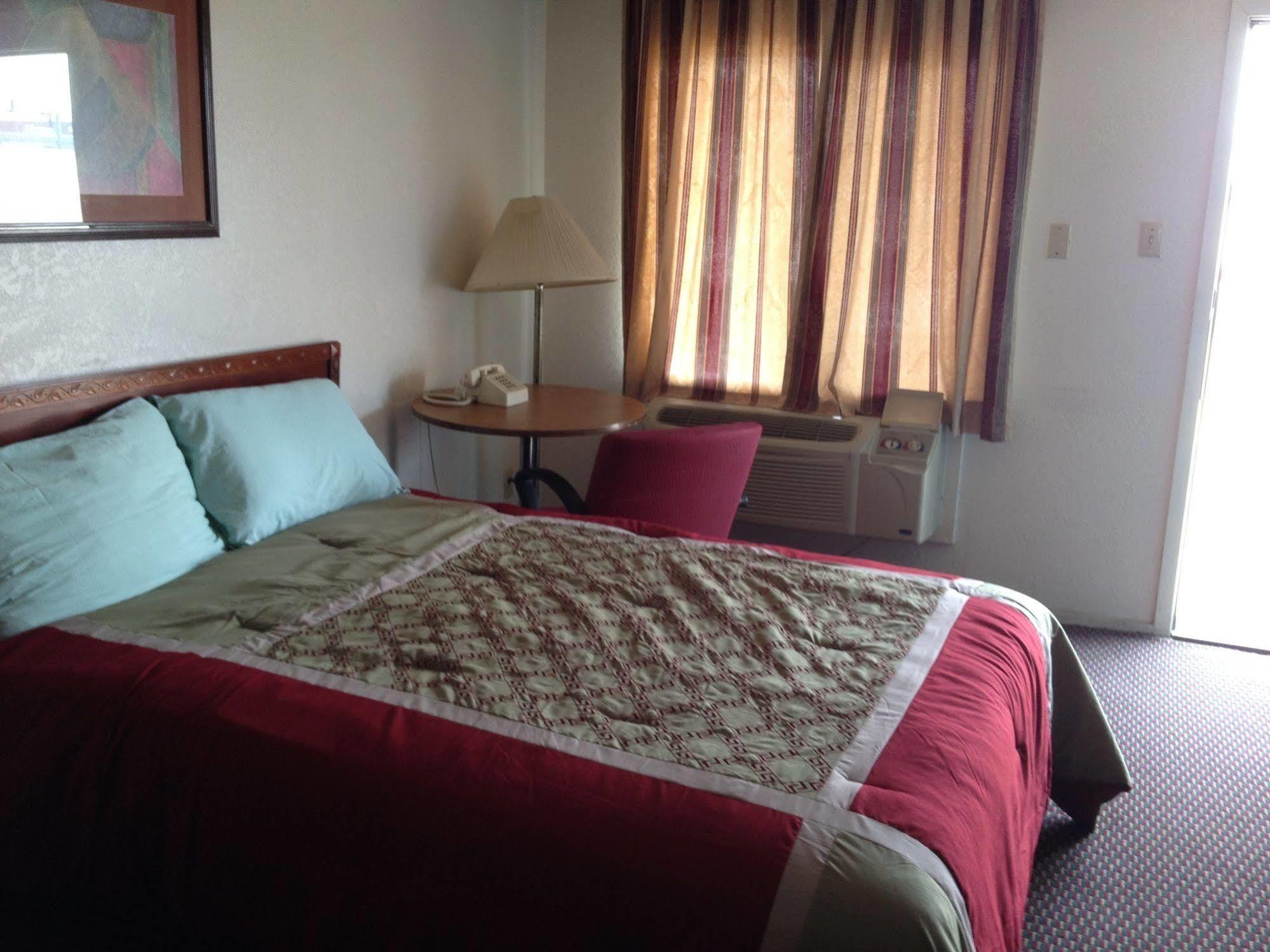 Crown Inn Grand Prairie Eksteriør bilde